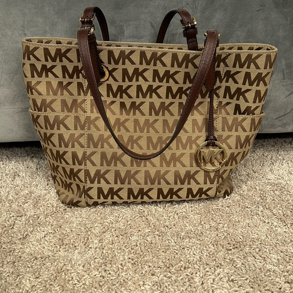 Michael Kors Mocha/Beige Jet Set Tote